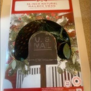 Christmas Garland Lighted Mailbox